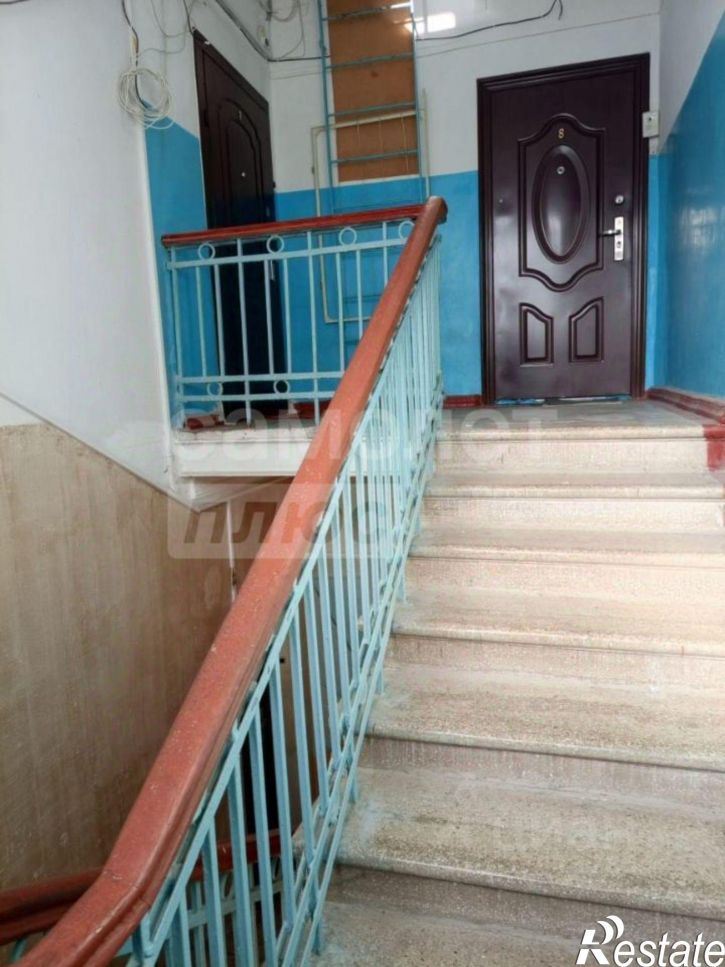 3-комн квартира улица Адмирала Макарова, 45,  д. 45