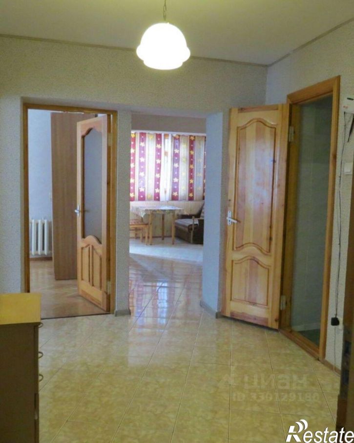 2-комн квартира улица Космонавтов, 20,  д. 20