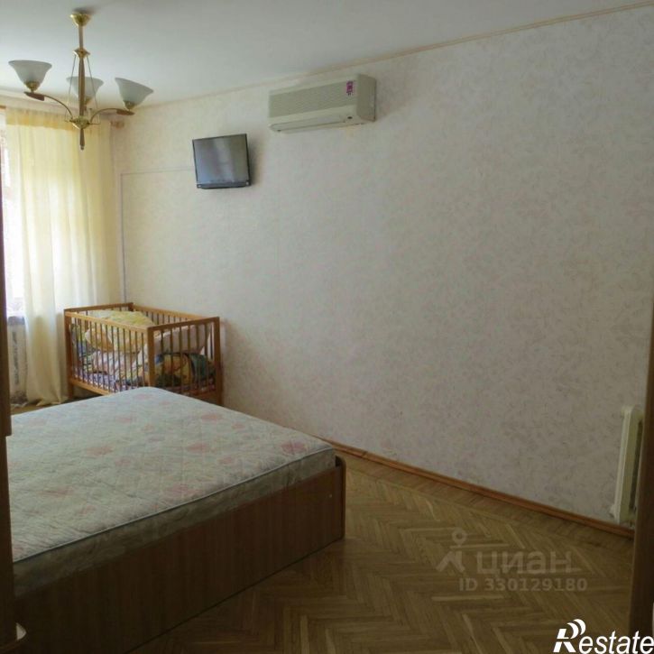 2-комн квартира улица Космонавтов, 20,  д. 20