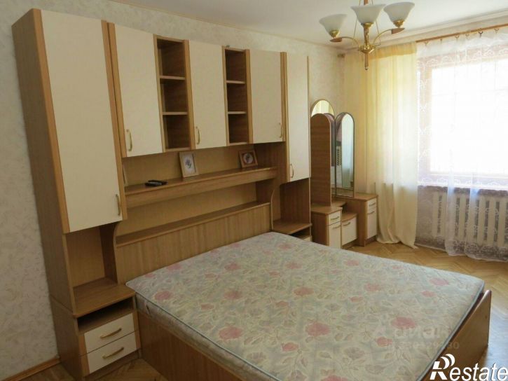 2-комн квартира улица Космонавтов, 20,  д. 20
