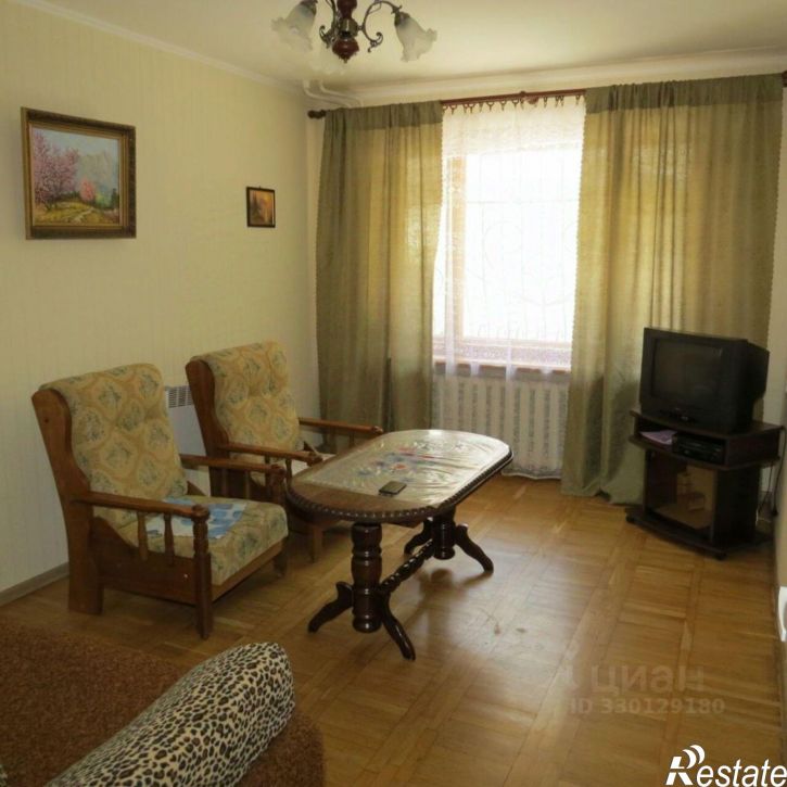 2-комн квартира улица Космонавтов, 20,  д. 20