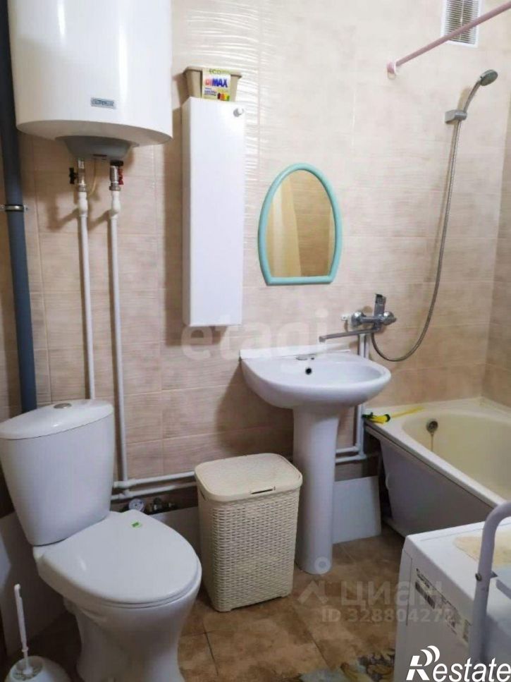2-комн квартира проспект Героев Десантников, 3,  д. 3