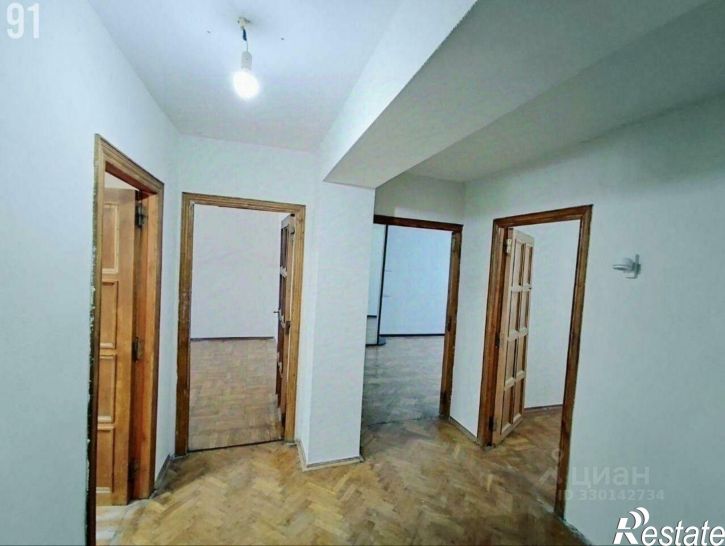 4-комн квартира ул Маршала Геловани, 28,  д. 28