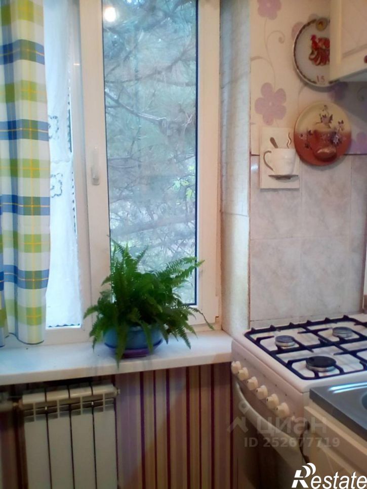 1-комн квартира улица Большевика Попова, 8,  д. 8