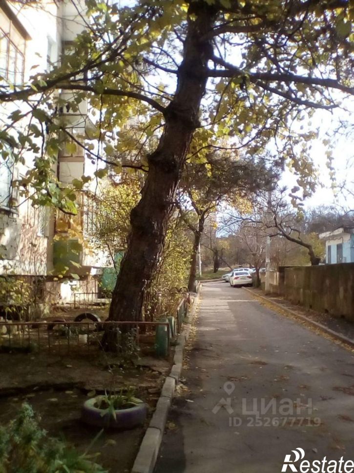 1-комн квартира улица Большевика Попова, 8,  д. 8