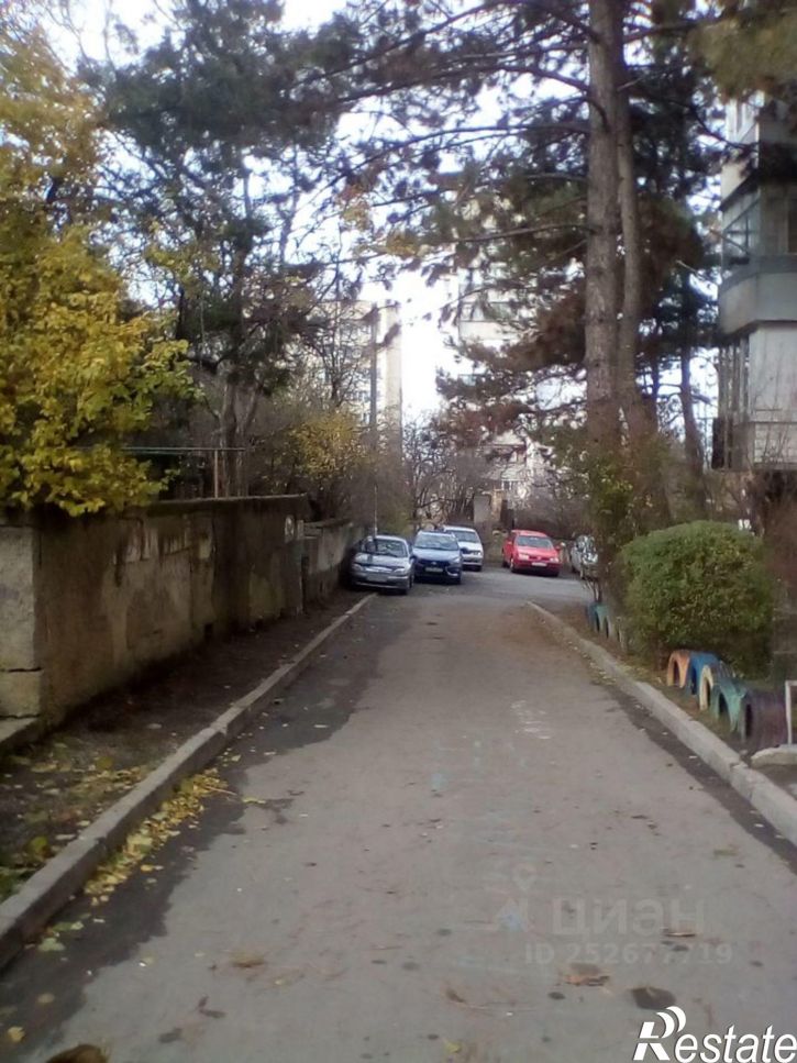 1-комн квартира улица Большевика Попова, 8,  д. 8