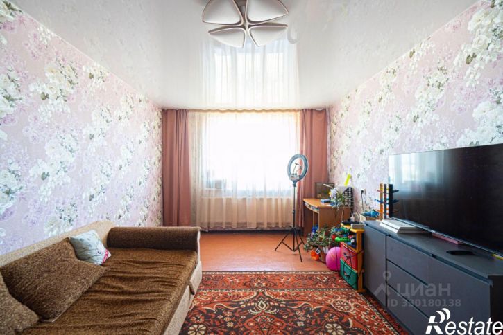 3-комн квартира ул Авиаторов, 33,  д. 33