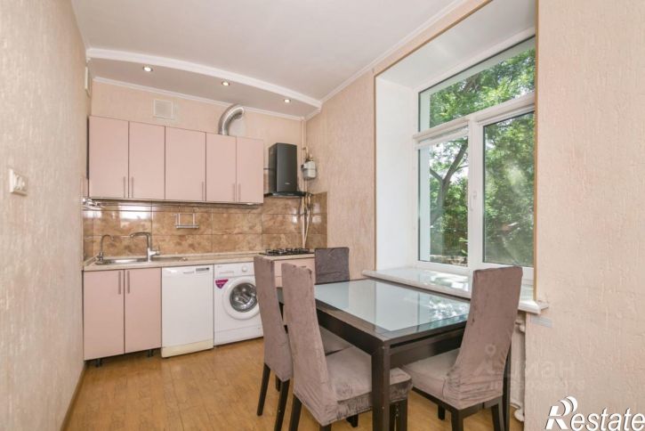 2-комн квартира улица Генерала Петрова, 6,  д. 6