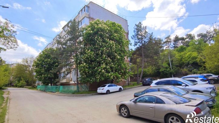 1-комн квартира улица Большевика Попова, 8,  д. 8
