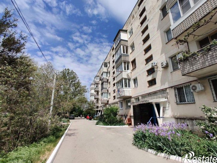 2-комн квартира улица Генерала Жидилова, 32,  д. 32