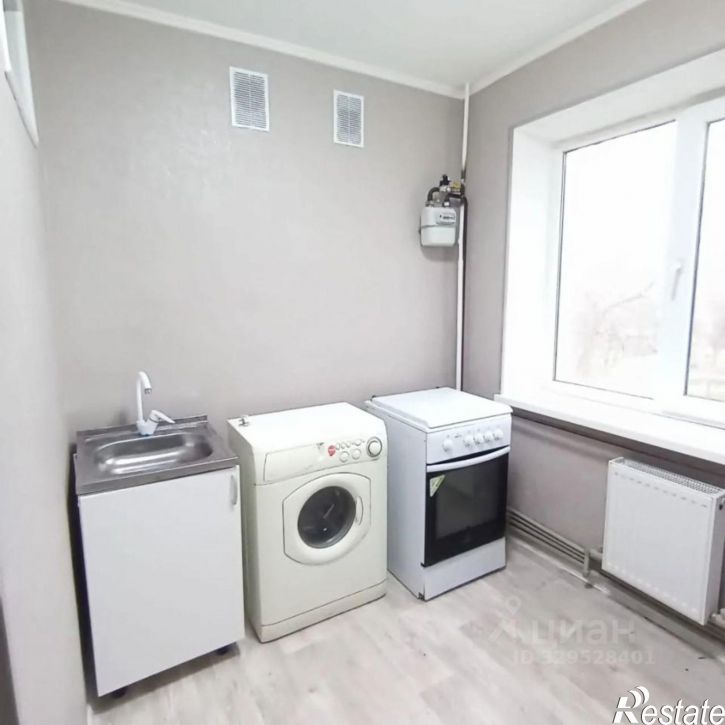 2-комн квартира улица Иванищева, 17,  д. 17
