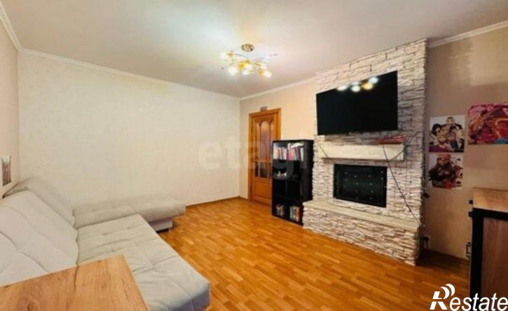 3-комн квартира улица Александра Косарева, 15,  д. 15