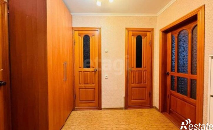 3-комн квартира улица Александра Косарева, 15,  д. 15