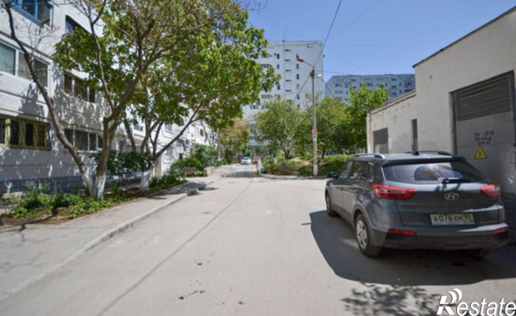 3-комн квартира улица Александра Косарева, 15,  д. 15