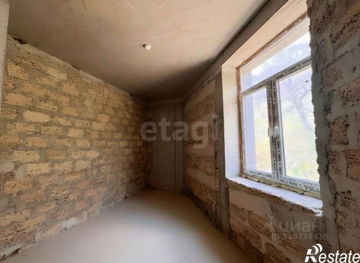 3-комн квартира улица Батурина, 36Г,  д. 36Г