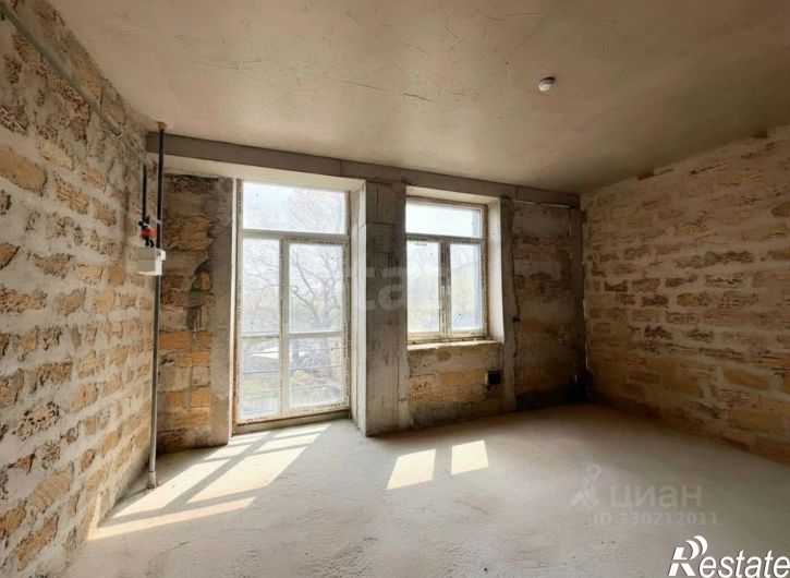 3-комн квартира улица Батурина, 36Г,  д. 36Г