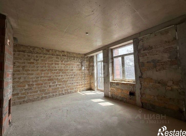 3-комн квартира улица Батурина, 36Г,  д. 36Г