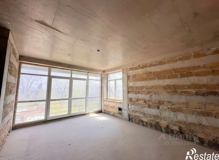 3-комн квартира улица Батурина, 36Г,  д. 36Г