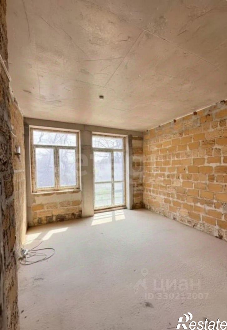 3-комн квартира улица Батурина, 36Г,  д. 36Г