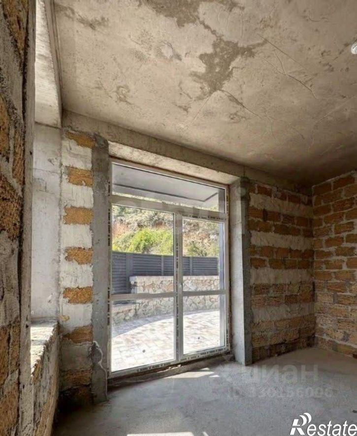 3-комн квартира улица Батурина, 36Г,  д. 36Г