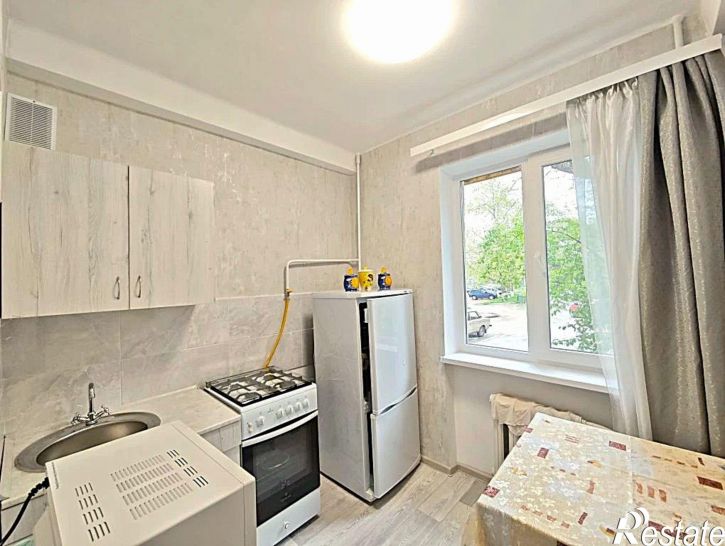 1-комн квартира проспект Генерала Острякова, 100,  д. 100