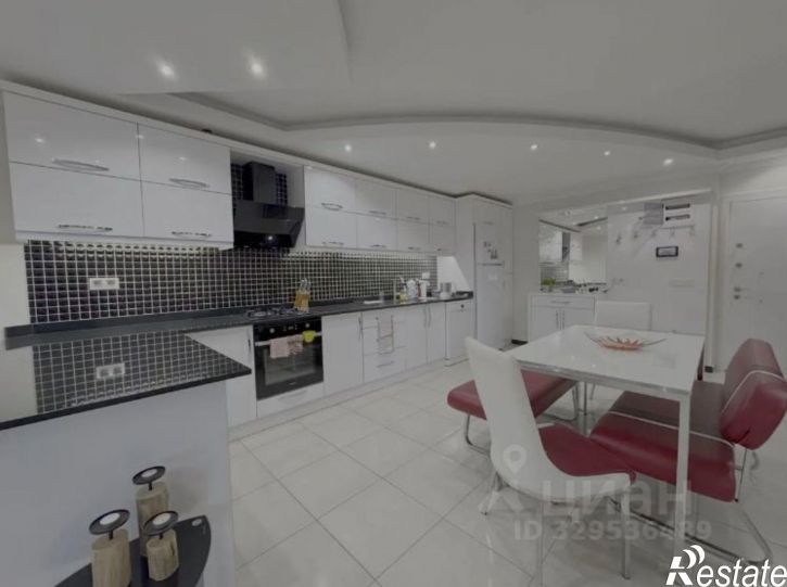 2-комн квартира Евпатория, проспект Победы, 4