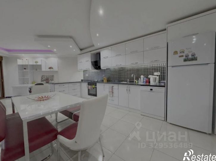 2-комн квартира Евпатория, проспект Победы, 4