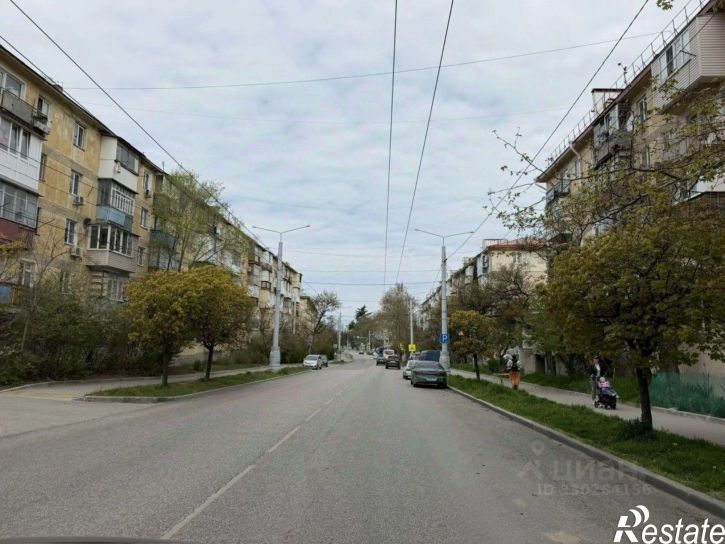 3-комн квартира Горпищенко ул., 45