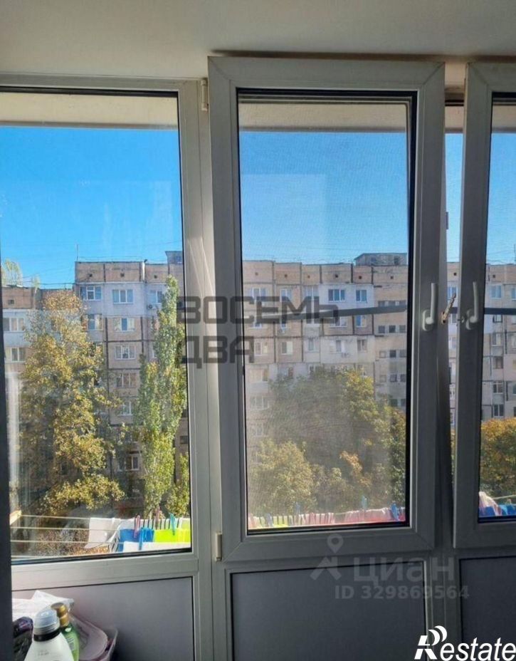 3-комн квартира Симферополь, ул. 60 лет Октября, 24
