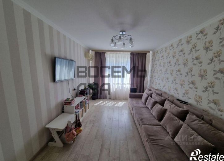 3-комн квартира Симферополь, ул. 60 лет Октября, 24