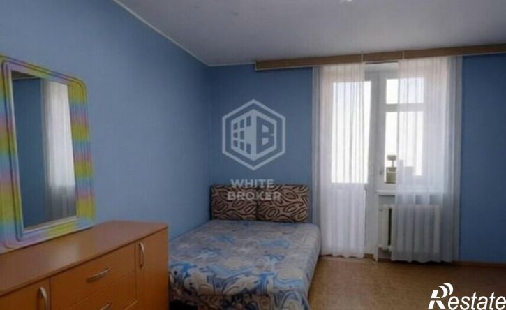 4-комн квартира улица Адмирала Юмашева, 19В,  д. 19В