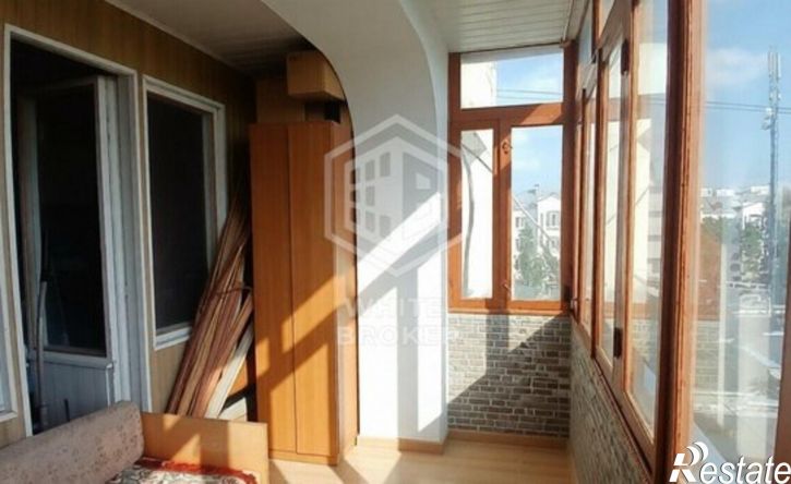 4-комн квартира улица Адмирала Юмашева, 19В,  д. 19В