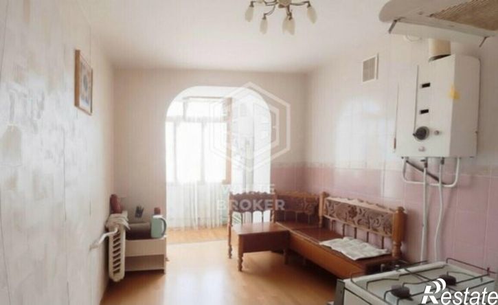 4-комн квартира улица Адмирала Юмашева, 19В,  д. 19В