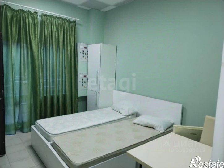 4-комн квартира улица Юнге, 7В,  д. 7В