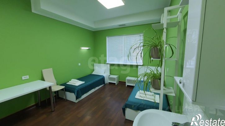 4-комн квартира улица Юнге, 7В,  д. 7В