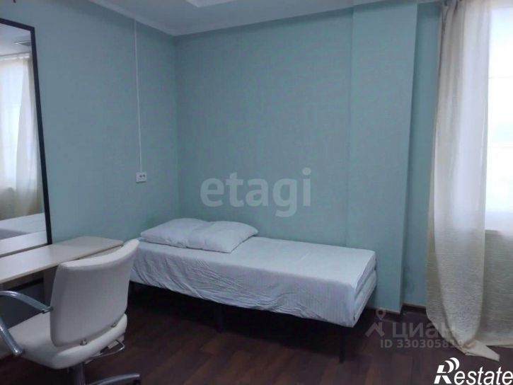 4-комн квартира улица Юнге, 7В,  д. 7В