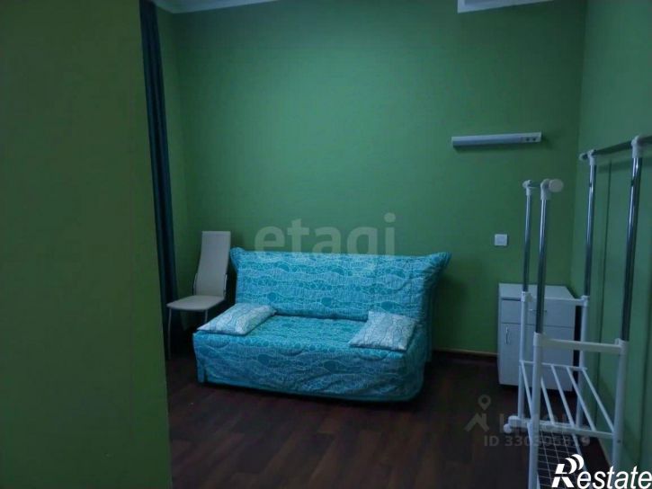 4-комн квартира улица Юнге, 7В,  д. 7В
