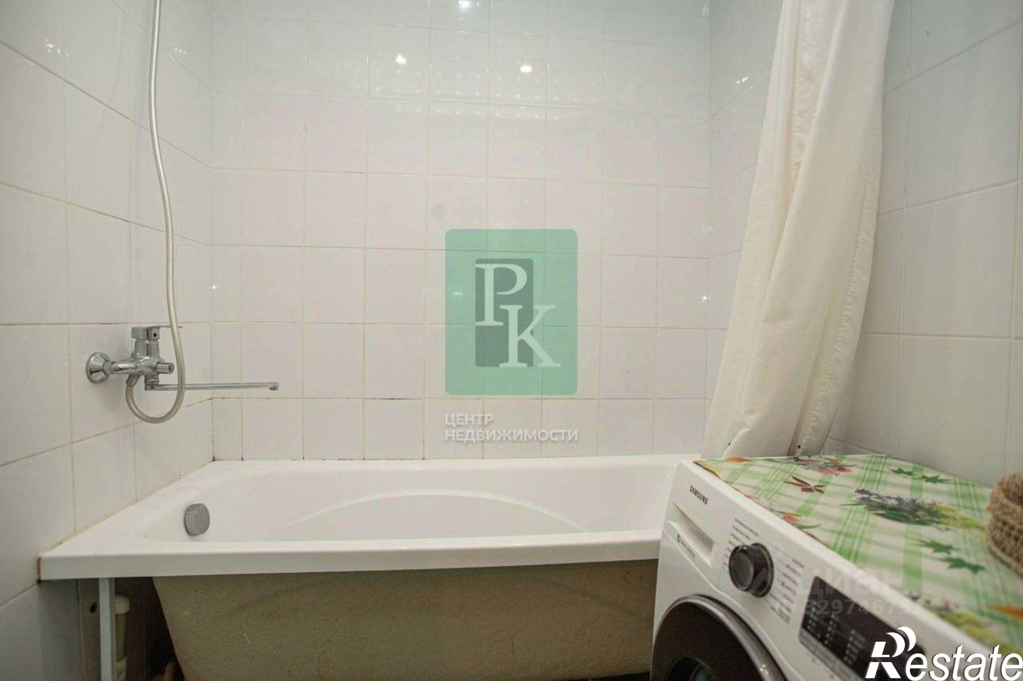 Купить комнату за 3 300 000 рублей на пр-кт Генерала Острякова, 238