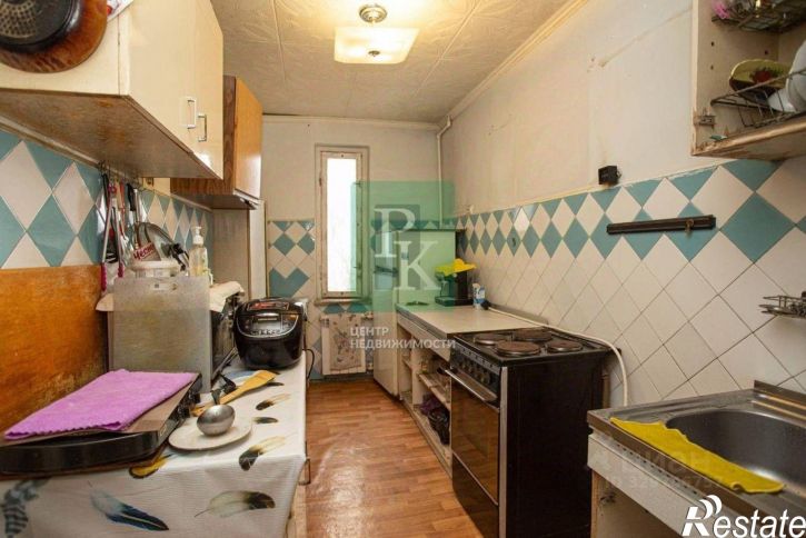 Комната пр-кт Генерала Острякова, 238,  д. 238