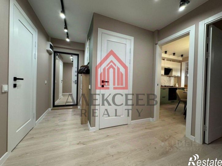 2-комн квартира пр-кт Генерала Острякова, 155а,  д. 155а