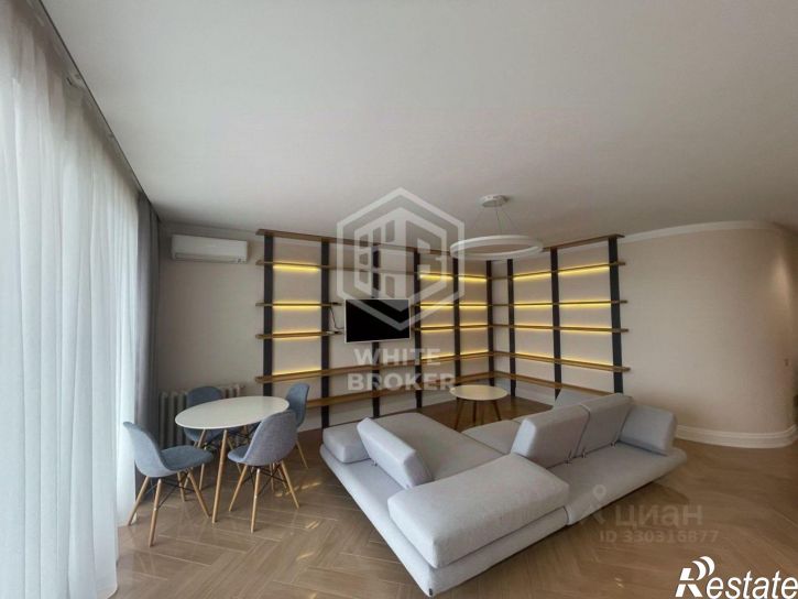 2-комн квартира улица Строителей, 3,  д. 3