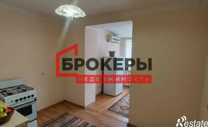 3-комн квартира ул Военных Строителей, 10/6,  д. 10/6