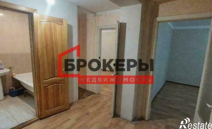 3-комн квартира ул Военных Строителей, 10/6,  д. 10/6