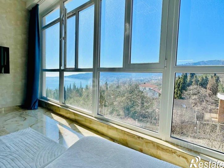 2-комн квартира улица Авроры, 110,  д. 110