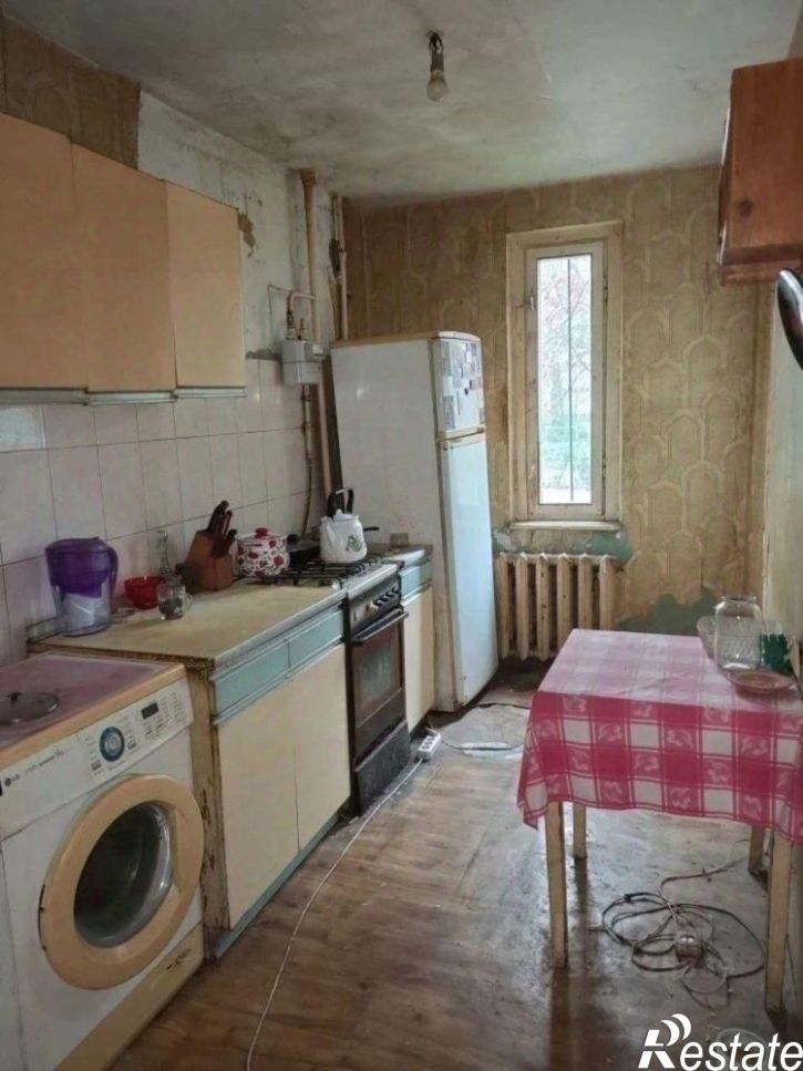 3-комн квартира ул Колобова, 23,  д. 23