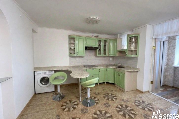 3-комн квартира ул Паршина, 2,  д. 2