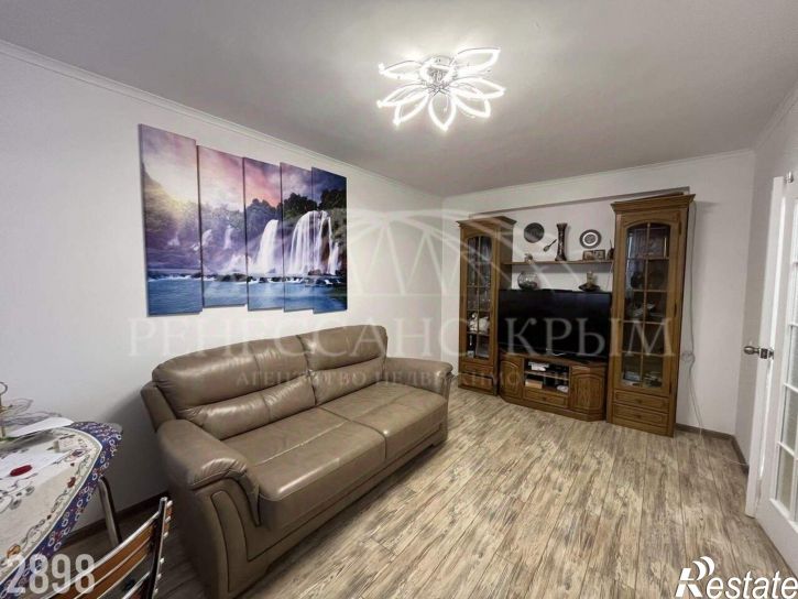 3-комн квартира ул Паршина, 2,  д. 2