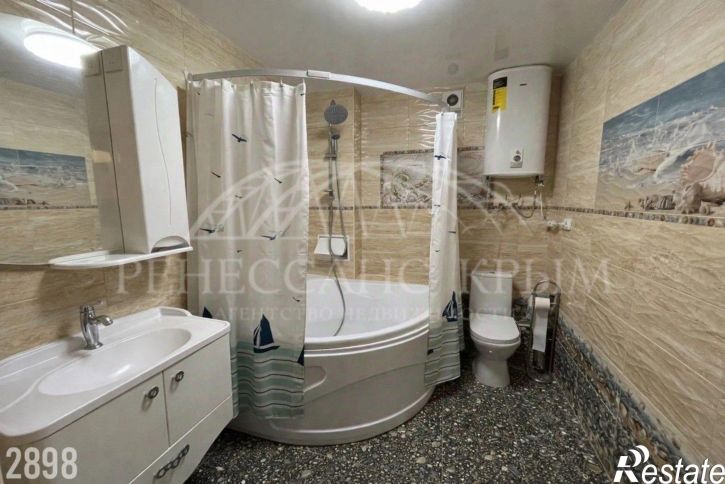 3-комн квартира ул Паршина, 2,  д. 2