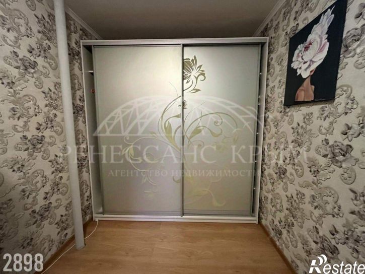 3-комн квартира ул Паршина, 2,  д. 2