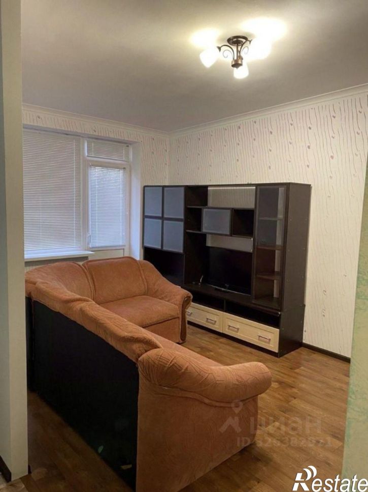 2-комн квартира улица Хрусталёва, 39,  д. 39